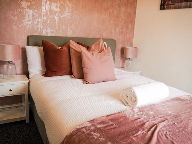 Home In Speke- 8 Mins Walk To Airport Exterior foto
